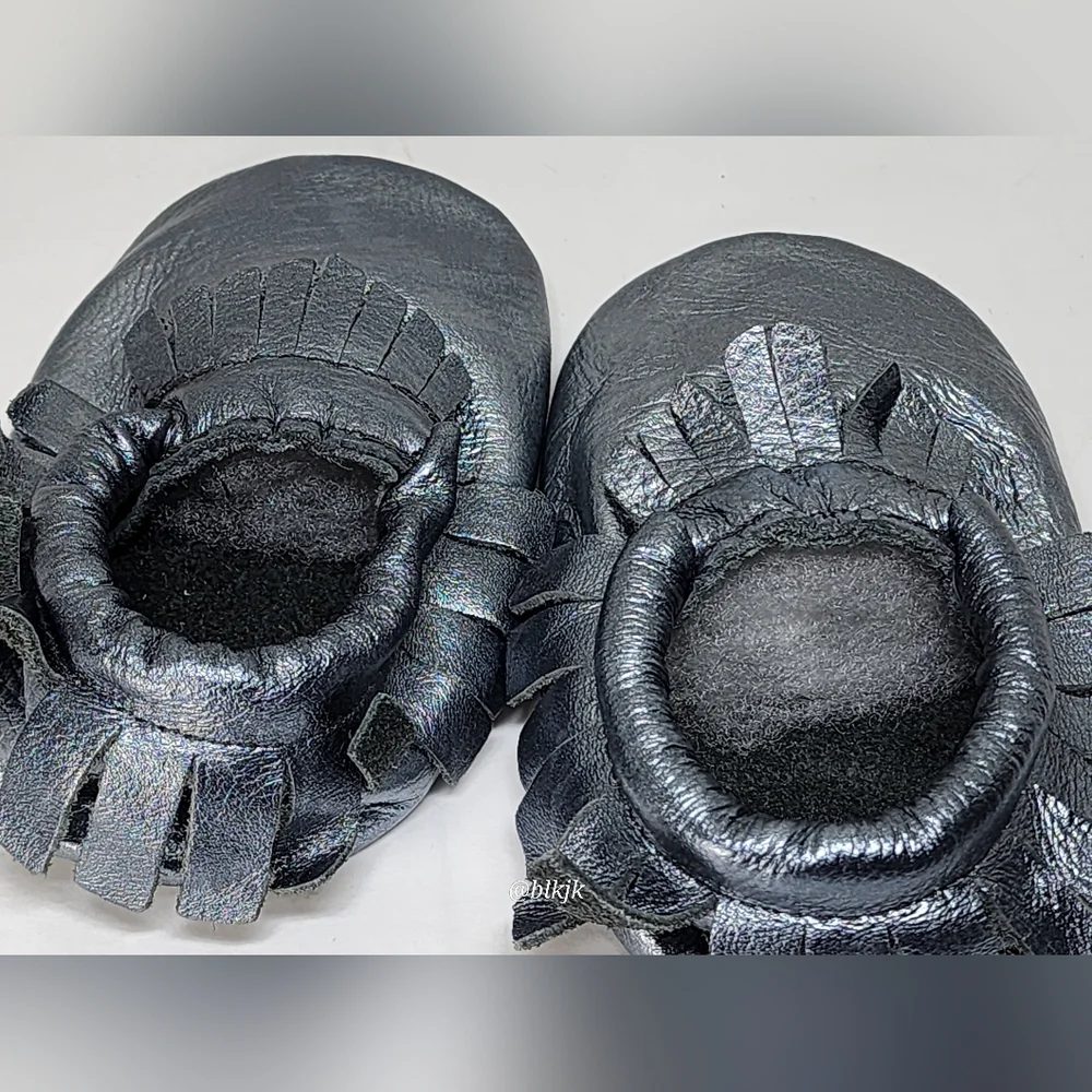 Lil Bandits Silver Metallic Soft Leather Baby Moccasins NWT
